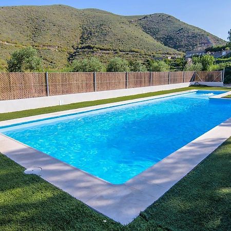卢凯内纳-德拉斯托雷斯Cortijo 4 Elementos住宿加早餐旅馆 外观 照片